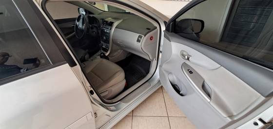 TOYOTA COROLLA 2.0 XEI 16V FLEX 4P AUTOMÁTICO TOYOTA COROLLA 2.0 XEI 16V FLEX 4P AUTOMÁTICO
